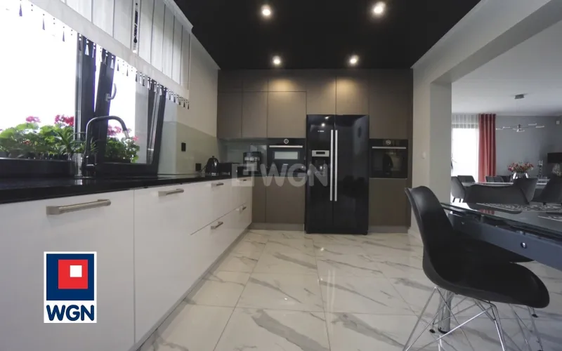 Dom na  sprzedaż Zosinki - DOM Z LASEM